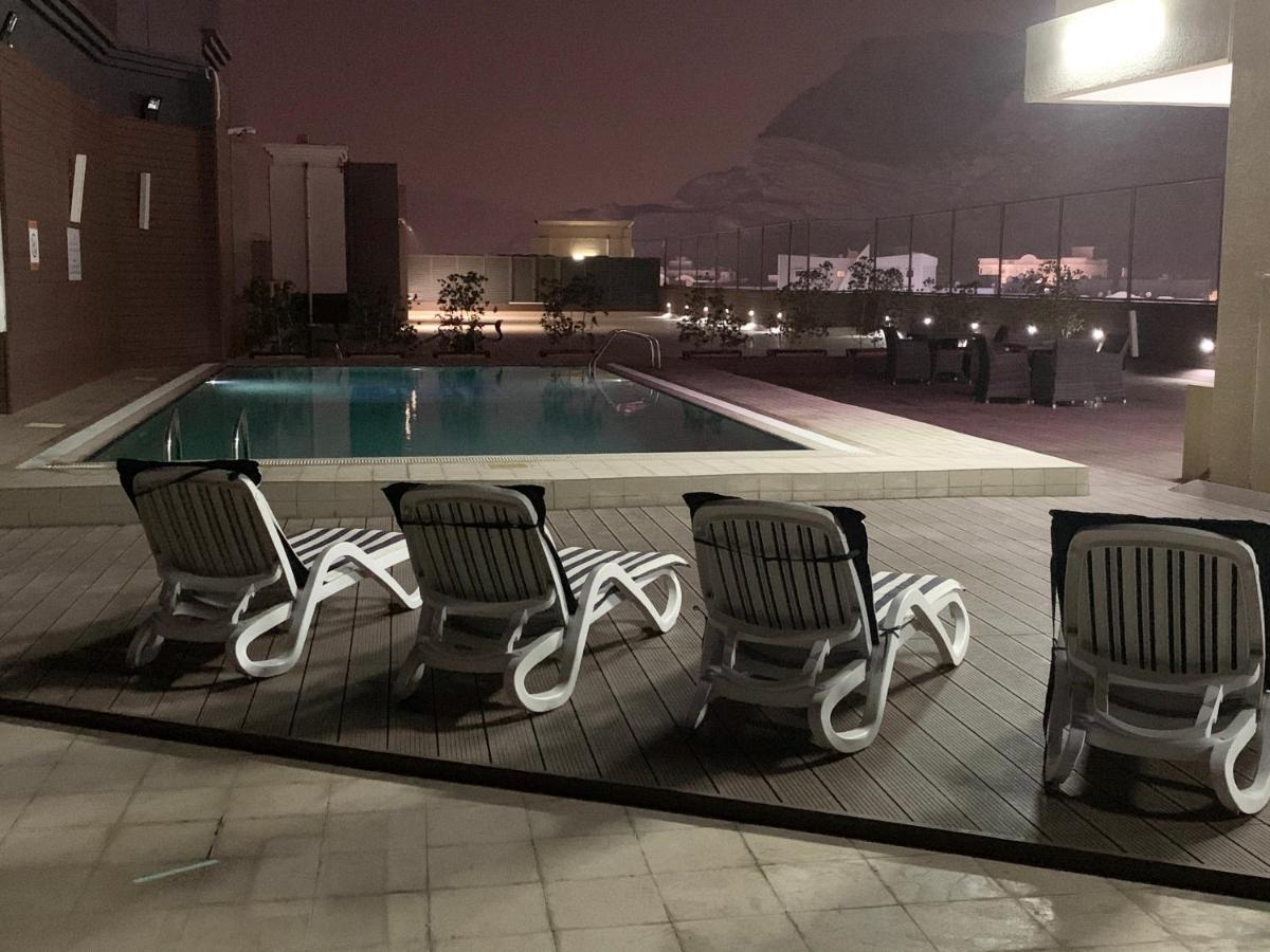 Golden Tulip Headington Hotel Muscat Exterior foto