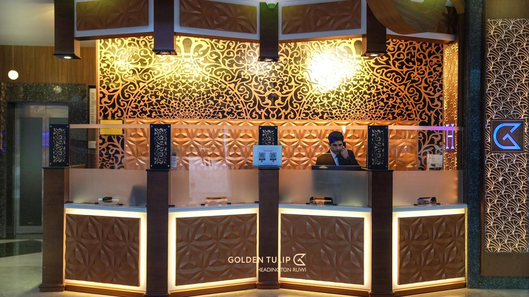 Golden Tulip Headington Hotel Muscat Exterior foto