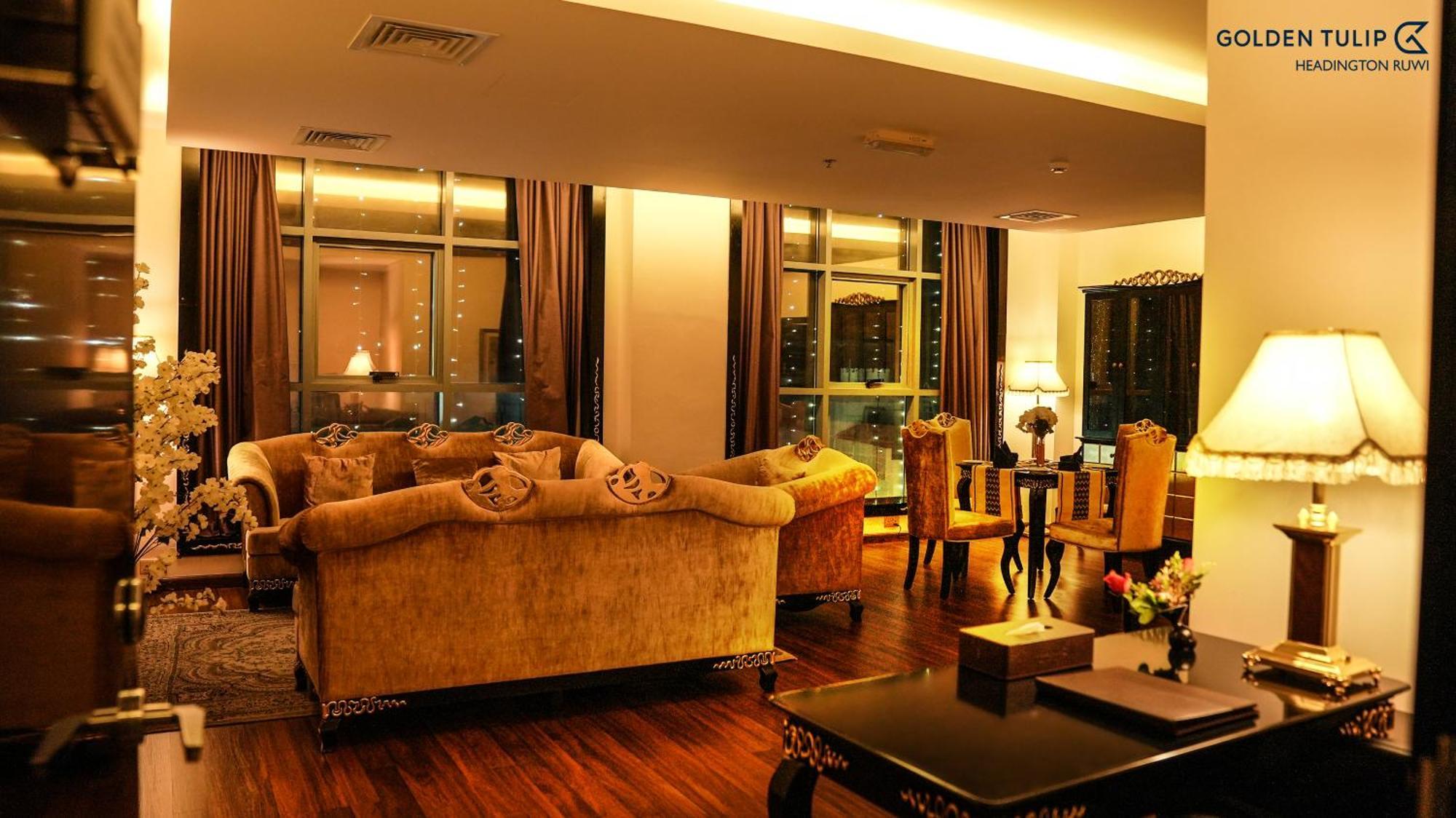 Golden Tulip Headington Hotel Muscat Exterior foto