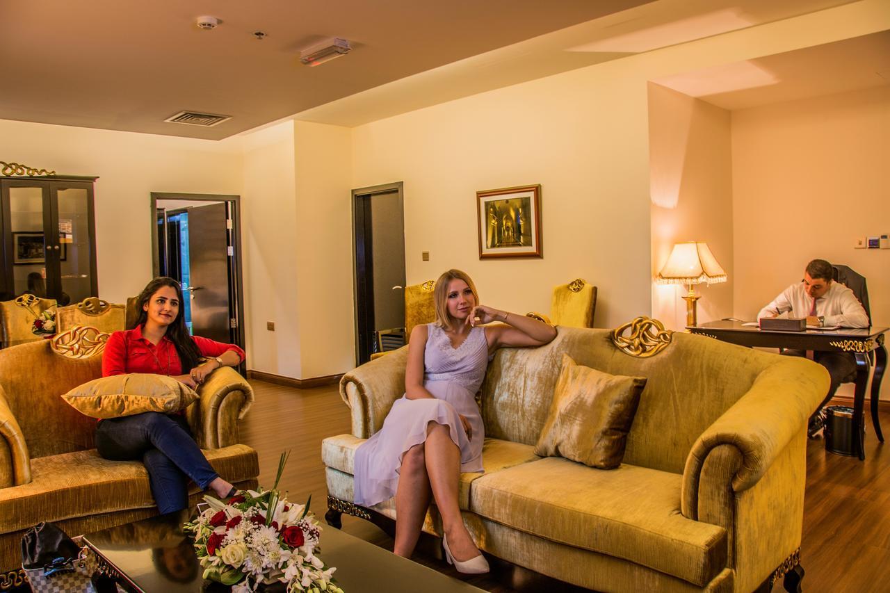 Golden Tulip Headington Hotel Muscat Exterior foto