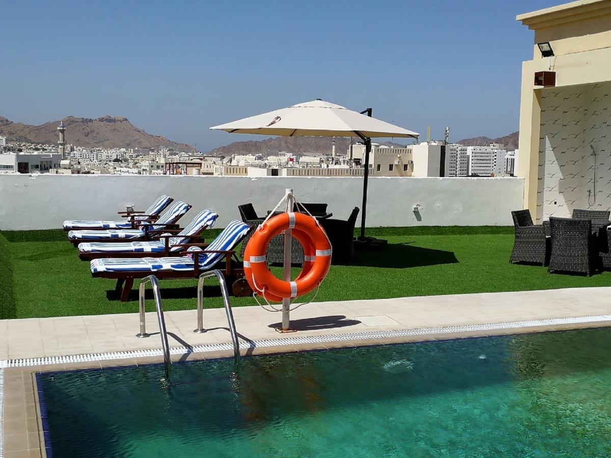 Golden Tulip Headington Hotel Muscat Exterior foto
